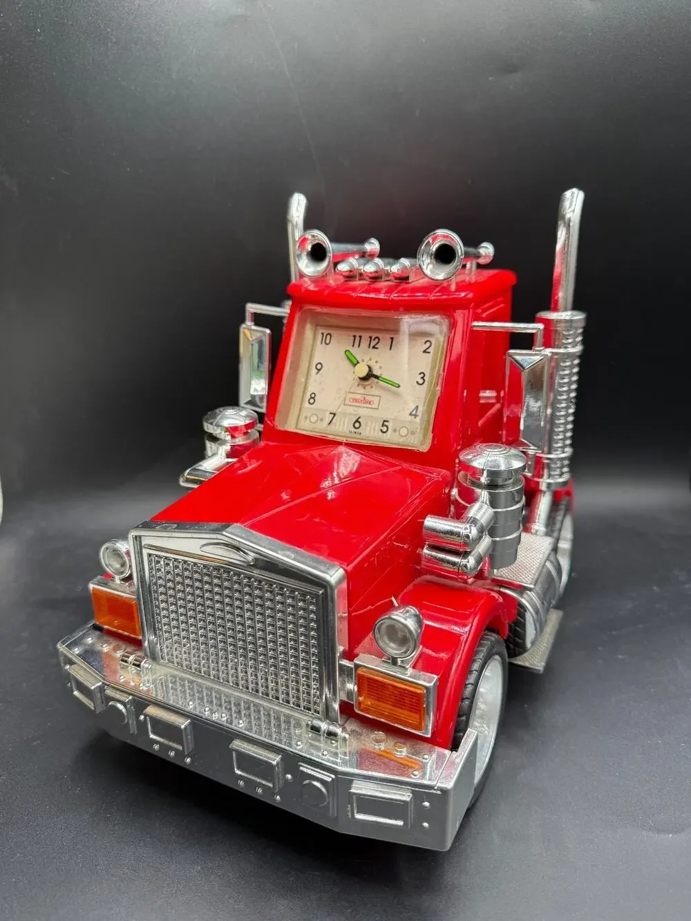 Vintage American Truck Alarm Clock Red Semi Truck Desktop Clock W/ Original Box